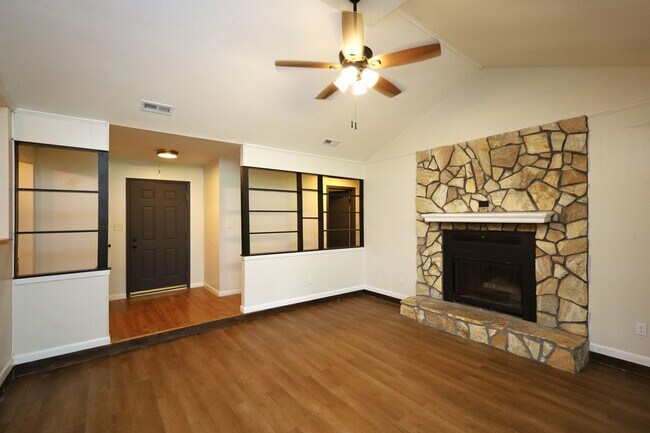 Foto del edificio - 3630 Becky St