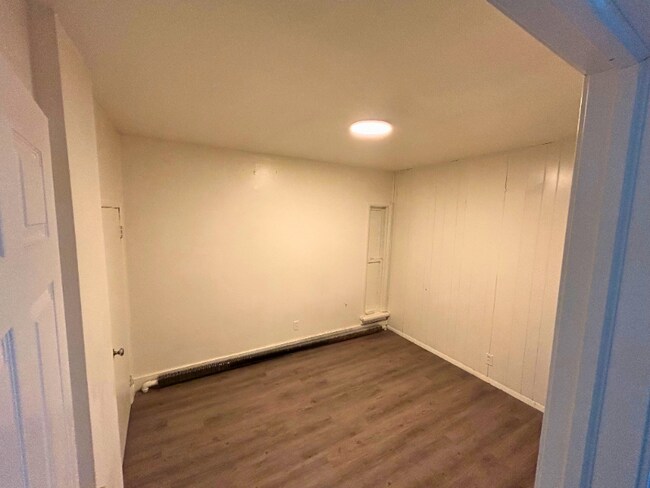 Foto del edificio - 404 Maple St