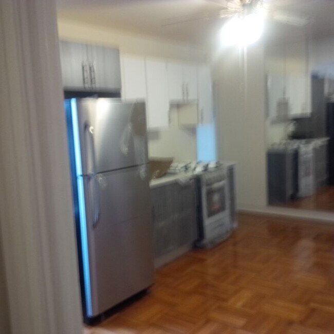 Foto del edificio - 262 E 55th St