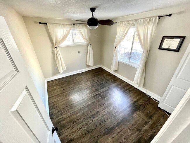 Foto del edificio - Sunny 5 bed, 3 bath S. Boulder Abode - Available December 15th!