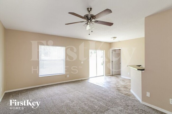 Foto del edificio - 2531 W Price Blvd