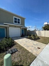 Building Photo - 950 Paddleboard Ct