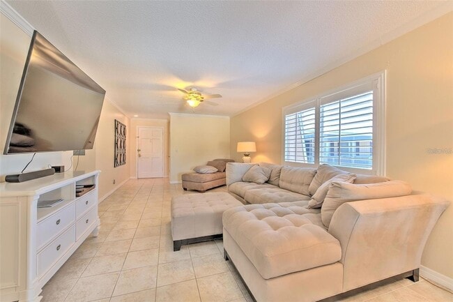 Building Photo - 1008 Apollo Beach Blvd