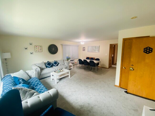 Foto del edificio - 6217 W Huntington St