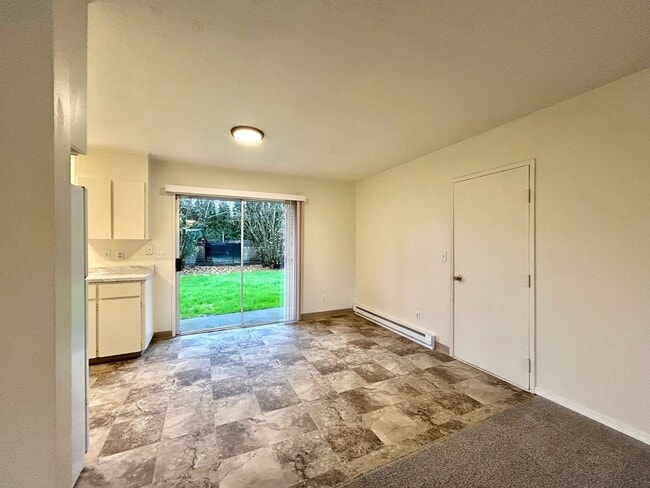 Building Photo - Freshly Updated 3-Bedroom Home with Spacious Backyard and Garage