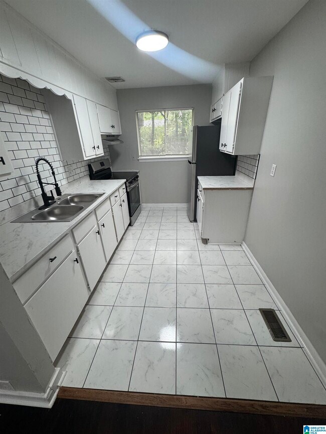 Foto del edificio - 1208 Oakwood St