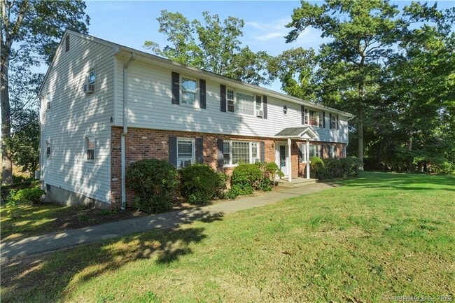 Foto del edificio - 280 E Main St