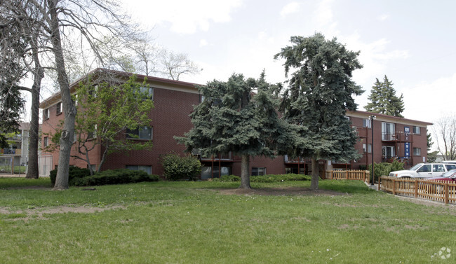 Building Photo - The McKenzie Apartments