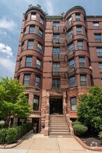 Building Photo - 411 Marlborough St