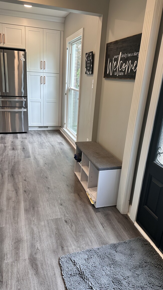 Foto del edificio - 6718 Deep Creek Dr