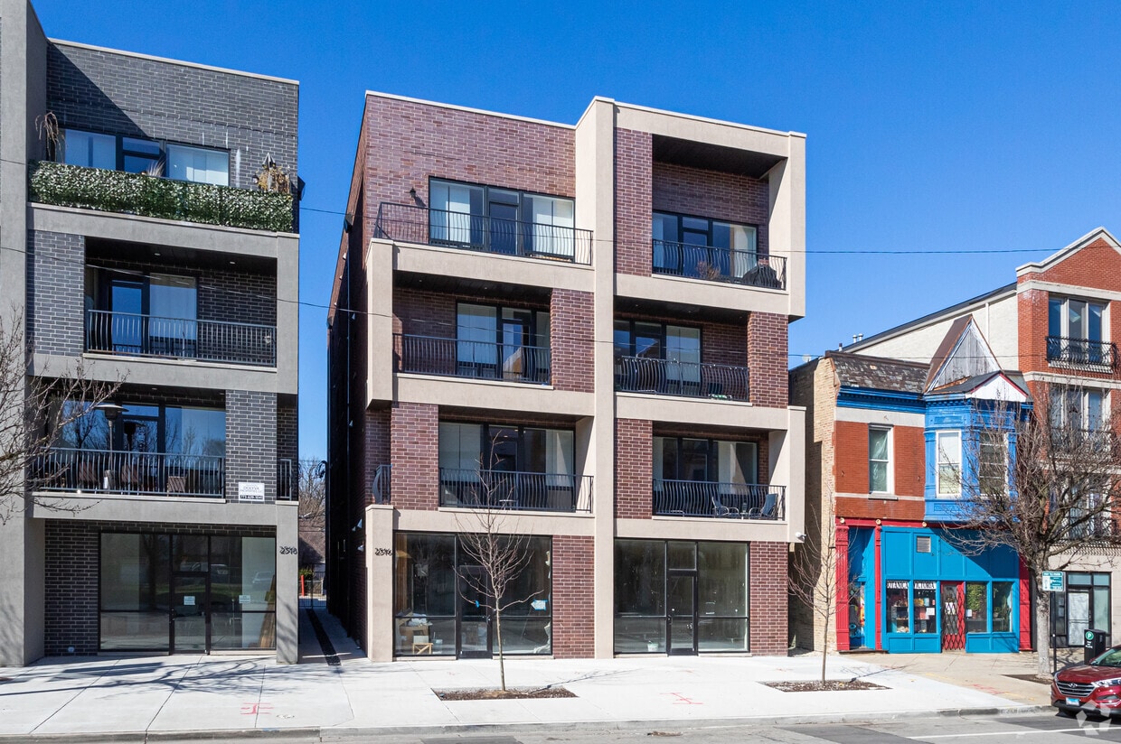 Primary Photo - 2516 W Division St