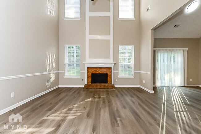 Building Photo - 7877 Collinswood Ct