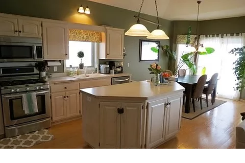 Foto del edificio - 9120 Trotters Ln