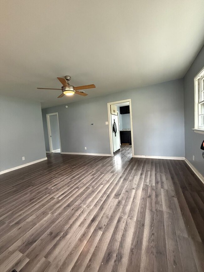 Foto del edificio - Cute 1 Bedroom 1 Bath Duplex