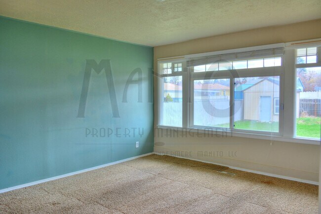 Foto del edificio - 4017 E Grace Ave