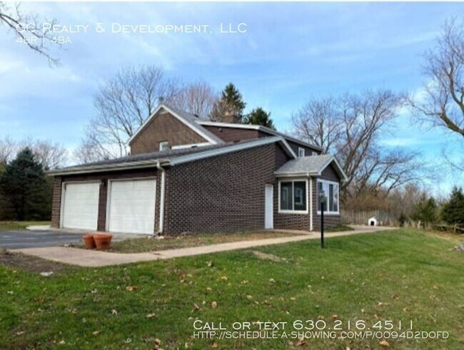 Building Photo - 4 BDRMOFFICE NOOK - 4 BTHS / LOT 1 ACRE / 1ST