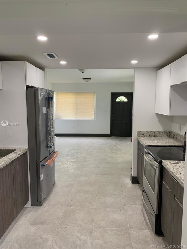 Foto del edificio - 7722 NW 9th Ave