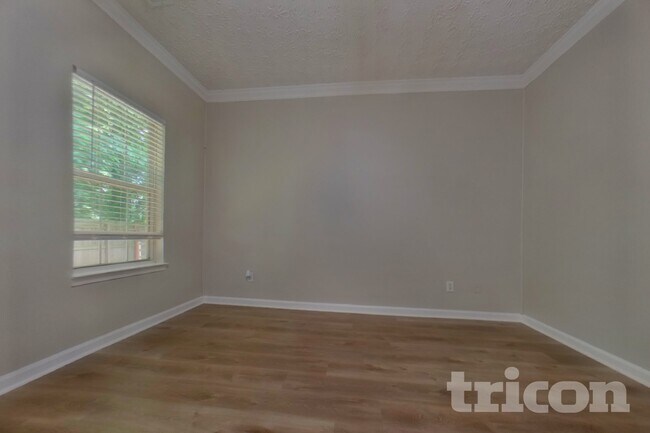 Building Photo - 411 Clearstream Ln