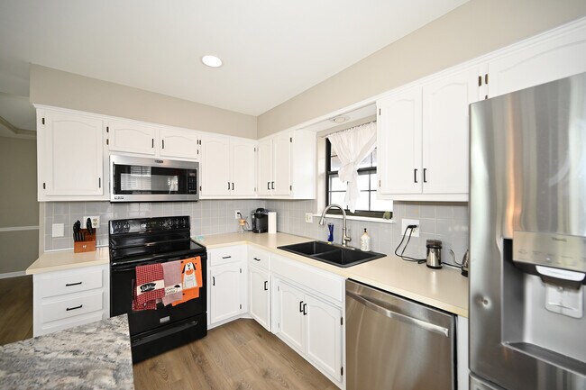 Foto del edificio - 7704 NW 86th St