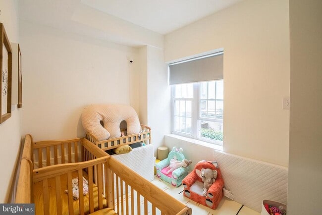 Building Photo - 1717 Webster St