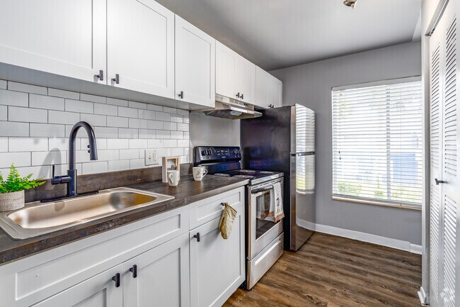 Estudio, 1 BA - 350 ft² - Latitude 28 Apartments