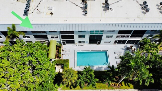 Foto del edificio - 72 7th St S