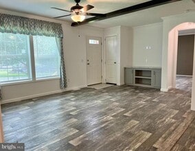 Building Photo - 25 2nd Ave