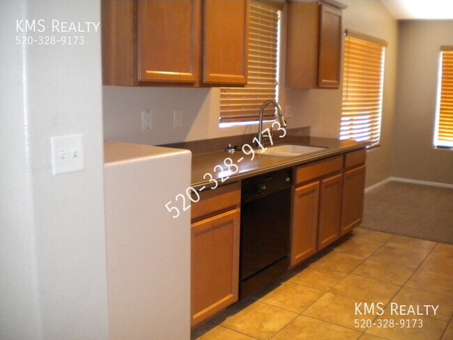 Foto del edificio - 2 Bed/2 Bath Town Home - OWNER/AGENT
