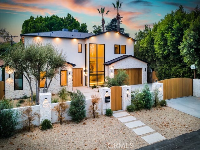 Building Photo - 5149 Beeman Ave