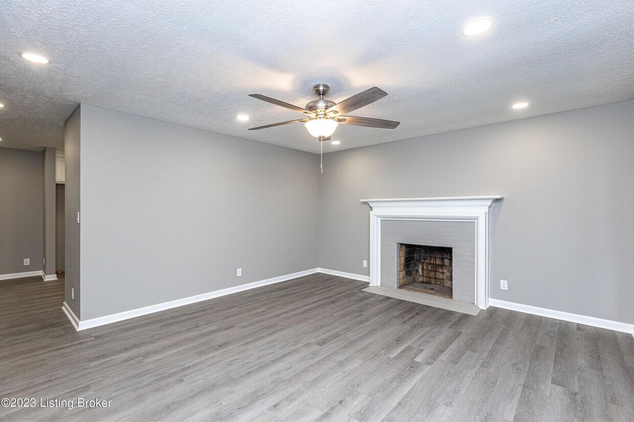 2607 Tregaron Ave, Jeffersontown, KY 40299 House Rental in Jeffersontown, KY