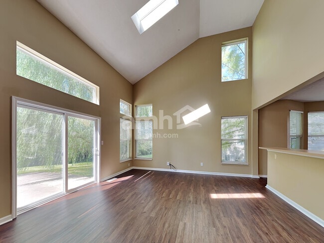 Building Photo - 13004 W Elster Way