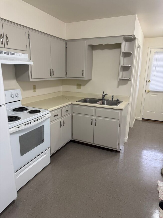 Foto del edificio - 112 S Fayette St