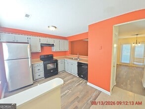Building Photo - 1688 Winchester Way SE