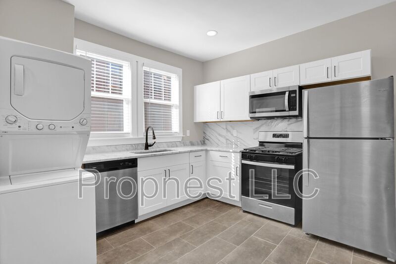Foto principal - 1355 Linden Ave