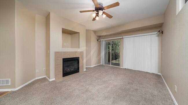 Foto del edificio - Two Bedroom Condo in Saddleback Ridge Comm...