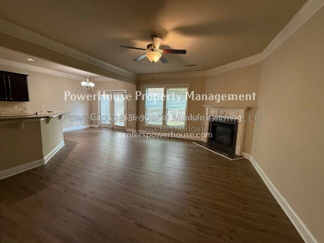 Foto del edificio - 1045 Township Cir