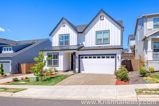 Building Photo - Stunning Modern Farmhouse Style 4 BD* 3 BA...
