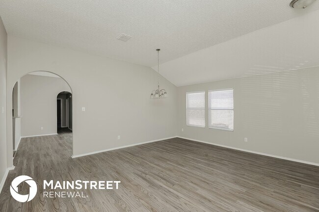 Foto del edificio - 705 Langford Dr