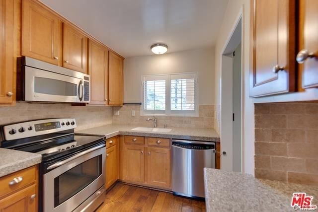 Building Photo - Nice 1 Bedroom Apartment For Rent