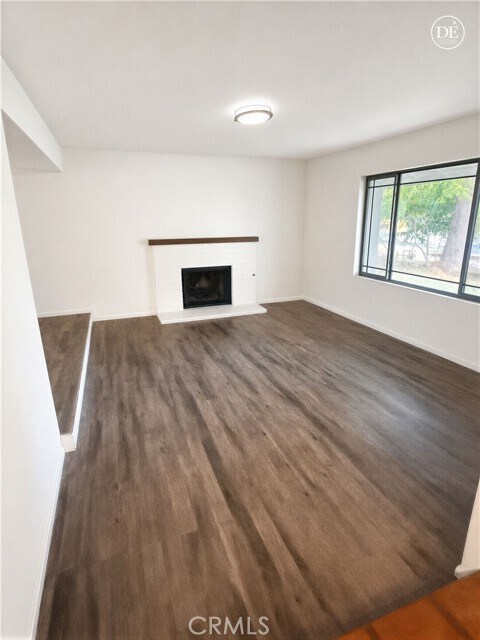Foto del edificio - 4333 Hillside Dr