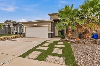 Building Photo - 456 Prime Desert Dr