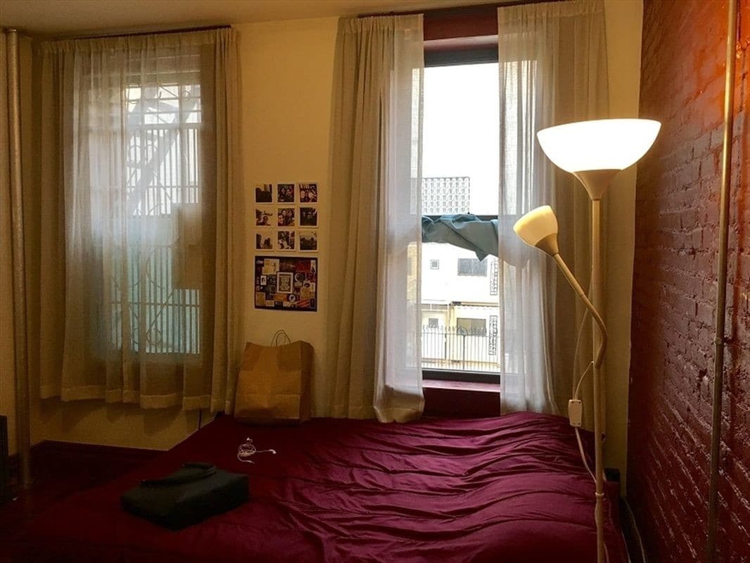 Primary Photo - 142 W 109th St