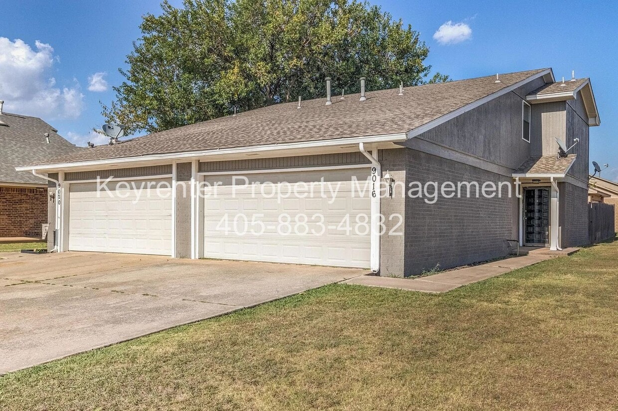 Beautiful 2BD/2.5 BTH Home Right off of NW Expressway and Shopping Areas - Beautiful 2BD/2.5 BTH Home Right off of NW Expressway and Shopping Areas