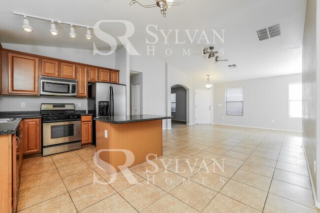 Foto del edificio - 13155 E Mineta Ridge Dr