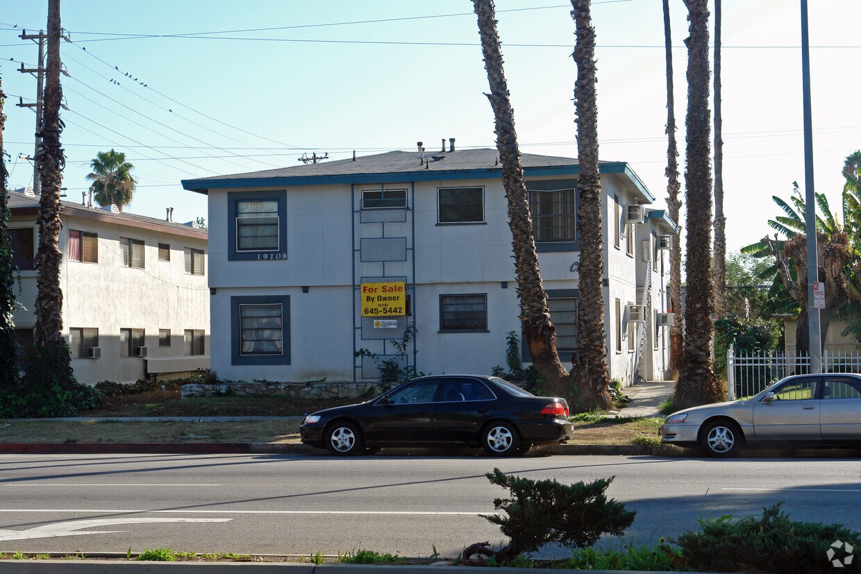 Building Photo - 19108 Sherman Way