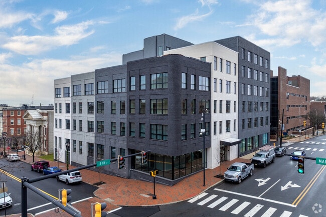 Building Photo - Humble Park Place