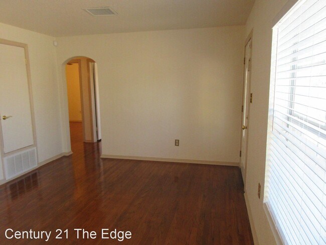 Building Photo - 3 br, 2 bath House - 278 Edith Dr.