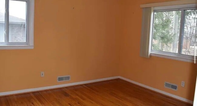 Building Photo - 28576 Green Willow St