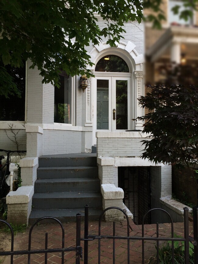 Primer plano de la fachada - 1818 S St NW