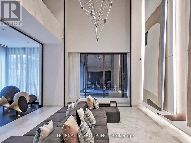 Building Photo - 15 Lower Jarvis St